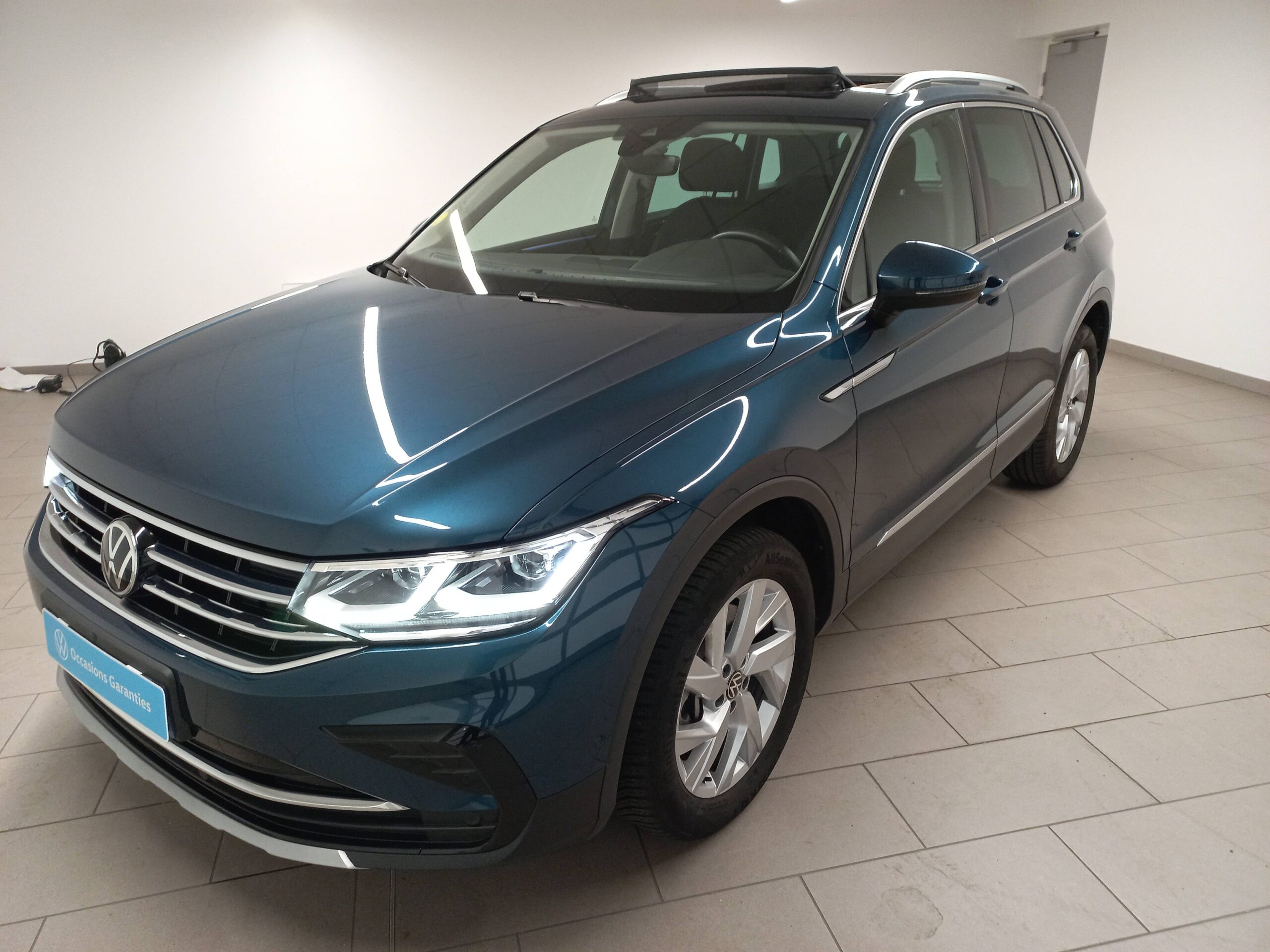 volkswagen_tiguan-20-tdi-200ch-dsg7-4motion_elegance_0.jpg