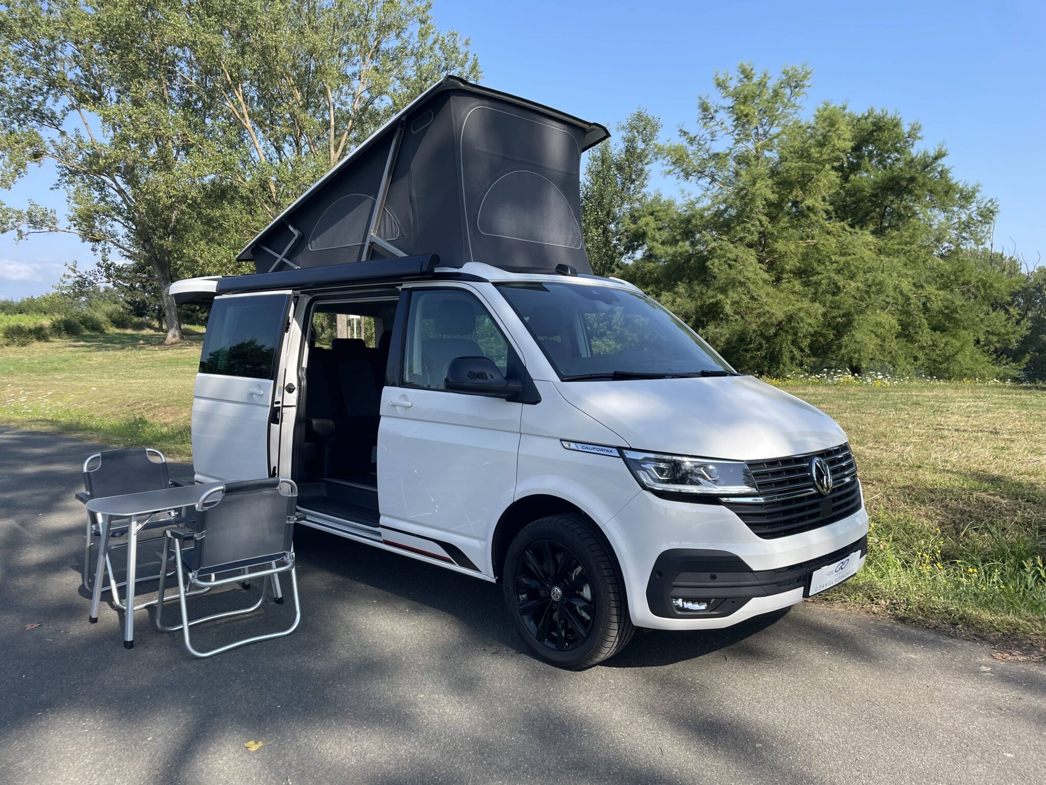 454410_volkswagen-utilitaires_california-20-tdi-150-dsg7_beach-camper_0.jpg