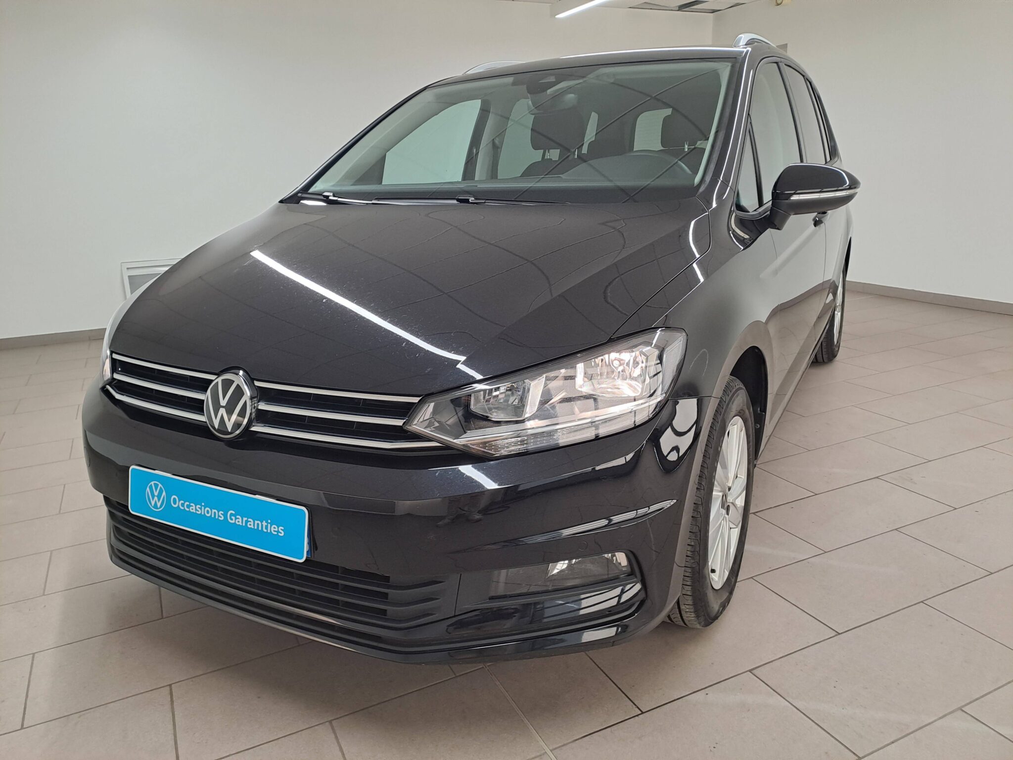 573719_volkswagen_touran-15-tsi-evo-150-dsg7-7pl_life-plus_0.jpg