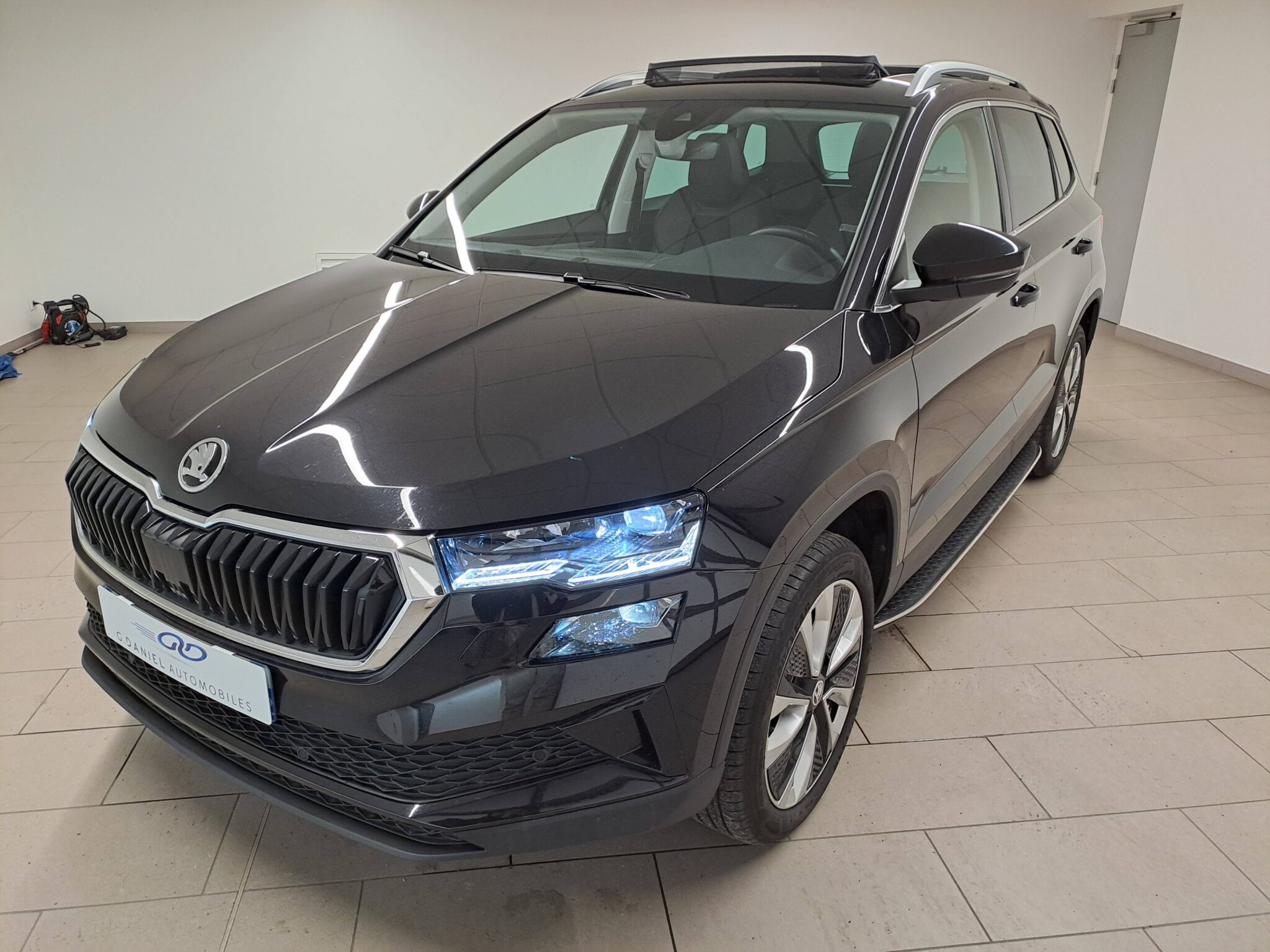 1102196_skoda_karoq-20-tdi-116-ch-scr-dsg7_style_0.jpg